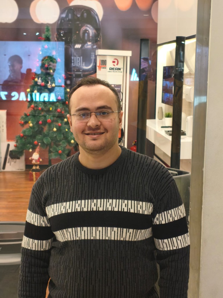 Michael Samuel Naeem — senior Android engineer portfolio photo, mobile architect based in Cairo, Egypt.